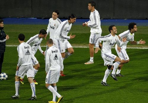 馬競(jìng)歐冠征途:鐵血防線鑄就逆襲傳奇新篇